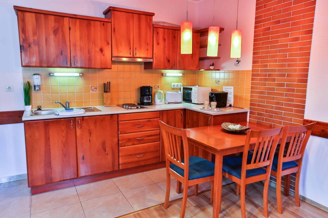 Sara-Lux Apartman Nyarliget 외부 사진